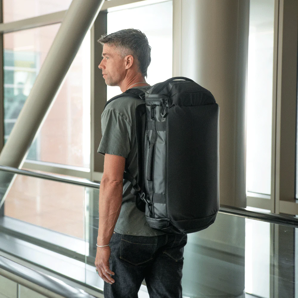 CARRYALL Duffel 40L in Black - Image 3