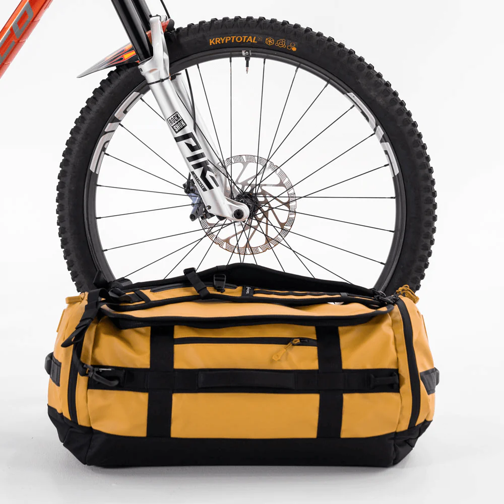 CARRYALL Duffel 60L in Dallol Yellow - Image 4