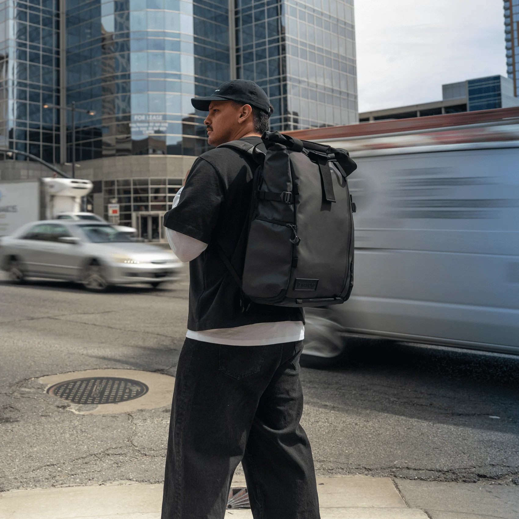 PRVKE 41L in Black - Image 9