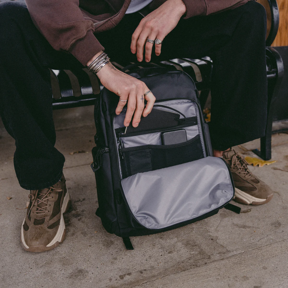 PRVKE Pocket 31L In Black - Image 13