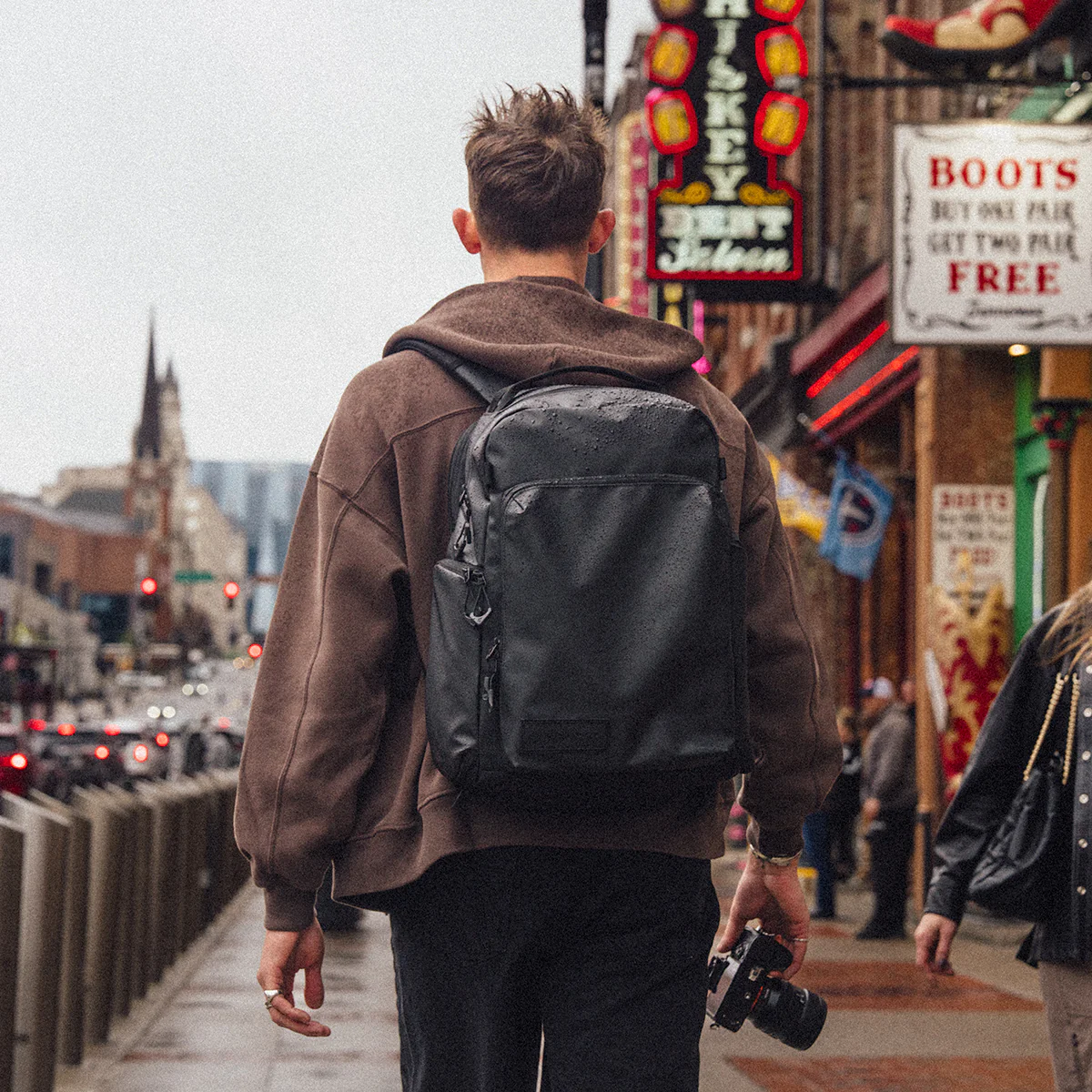 PRVKE Pocket 31L In Black - Image 15