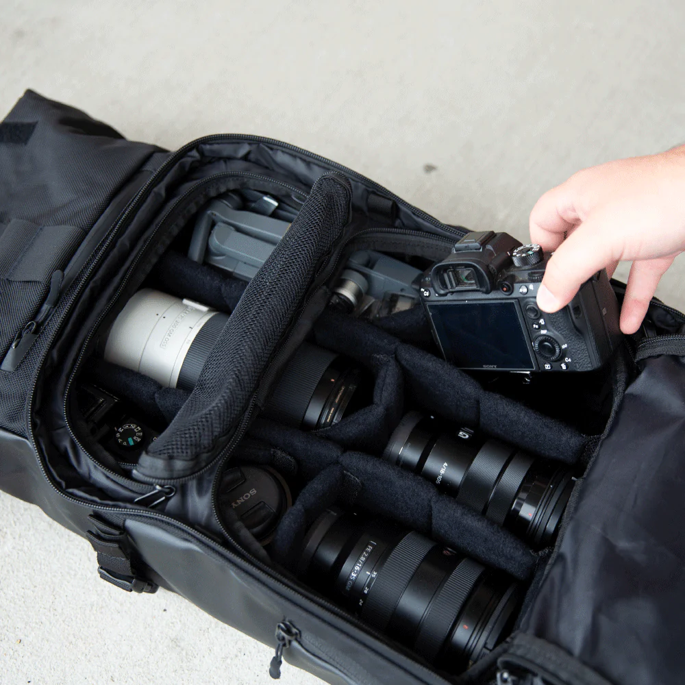 PRVKE 21L V3 in Black - Image 14