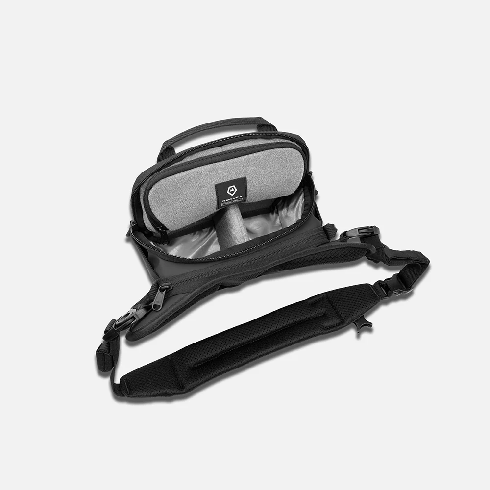 ROGUE 4L Sling in Black - Image 4