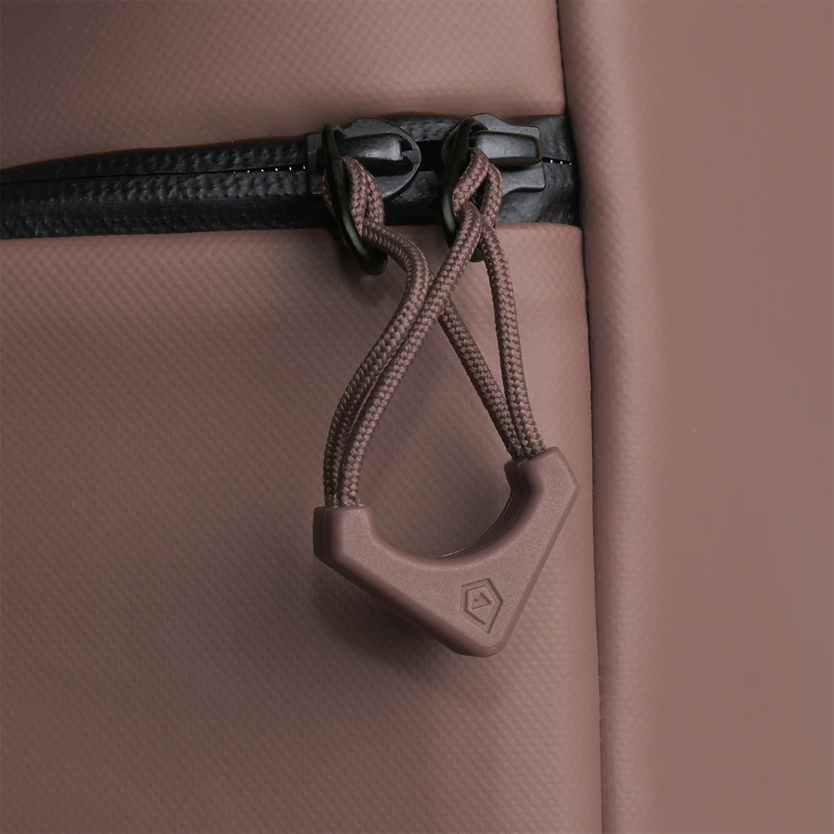 WORRYLESS™️ Locking Zipper Pullers in Atacama Clay - Image 4