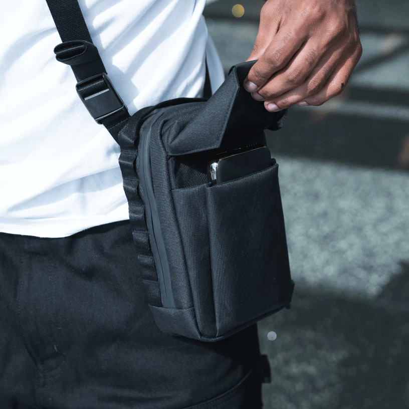 X1 Crossbody Bag Medium - Image 6